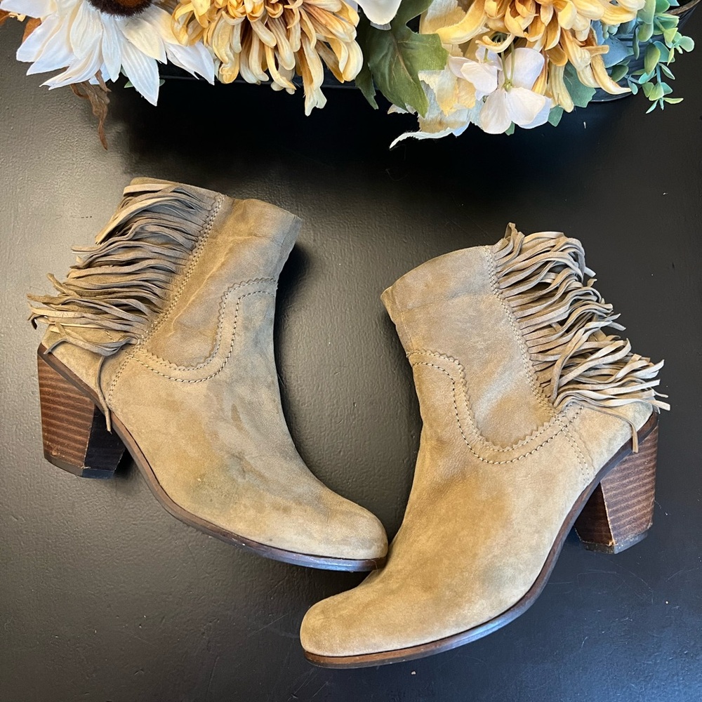 Sam Edelman Louie‎ Tan Suede Leather Fringe Ankle Boots Sz 8 Western Boho Hippie